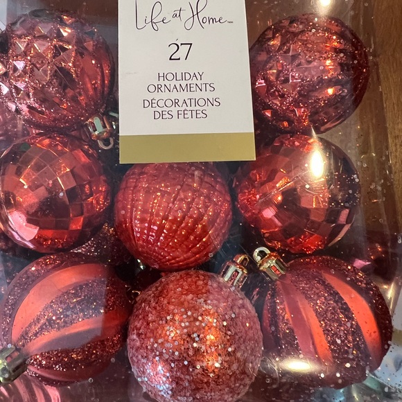 NWOT Life at Home Ornaments and Garland - Picture 4 of 4